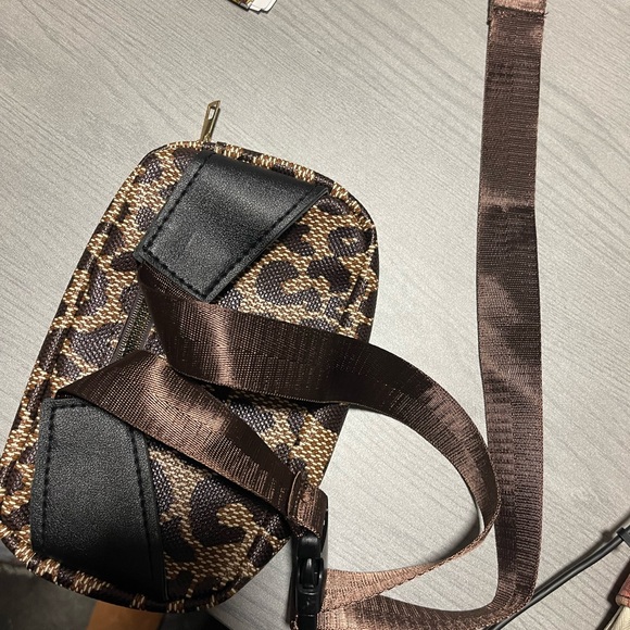 Leopard crossbody bag new - Picture 4 of 5